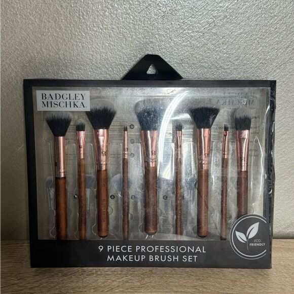 Badgley Mischka 9 Piece Professional MakeupBrush Set - Picture 3 of 10